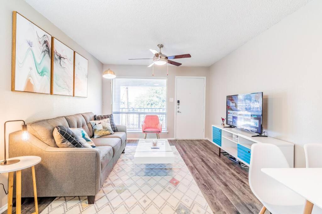 Soco Chic Close To Downtown Apartment Austin
